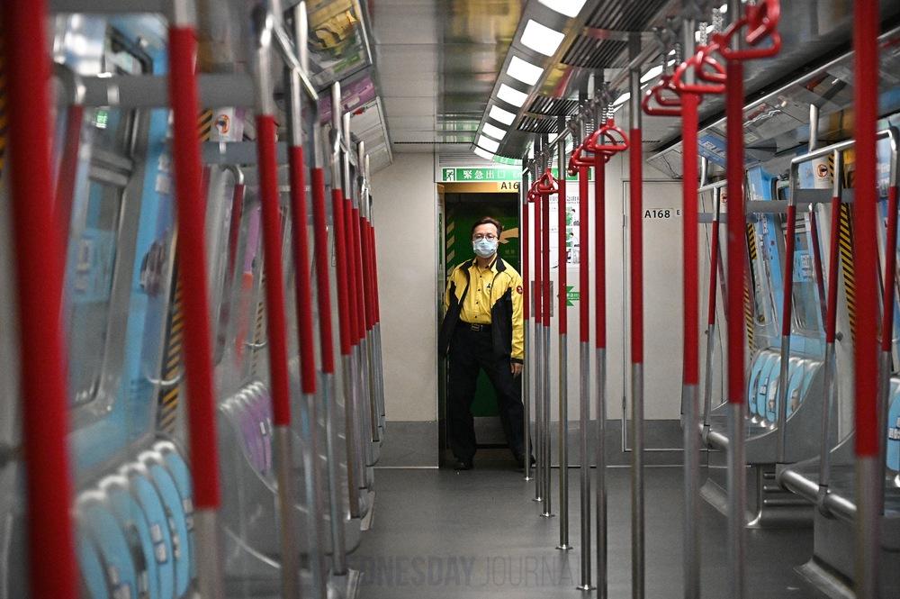 MTR 노조 직원 2,500여명 감염돼..전체 25% 업무 불가.jpg