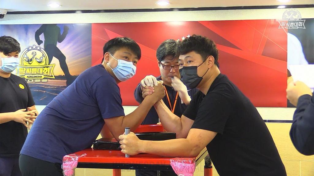 2022-07-23 유튜브 라이브 원본.mkv_20220725_182737.387.jpg