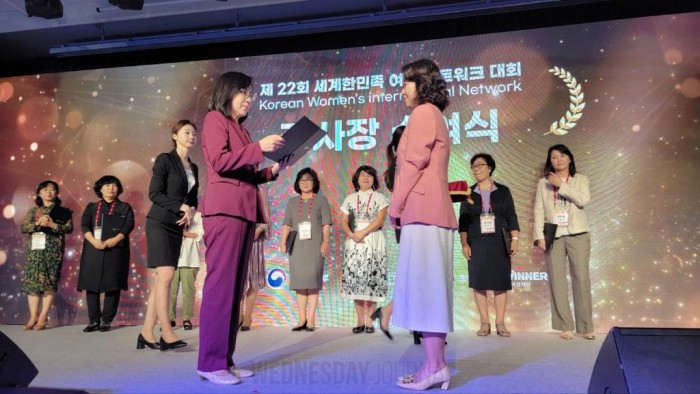 코윈 홍콩임원들 제22회 세계한민족여성 네트워크 대회참가5.jpg