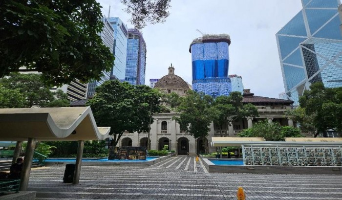 Hong Kong Court of Final Appeal and Statue Square.jpg