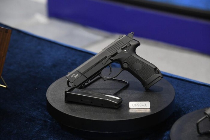 홍콩경찰, 7월 25일부터 새로운 중국산 권총 사용 예정5.jpg