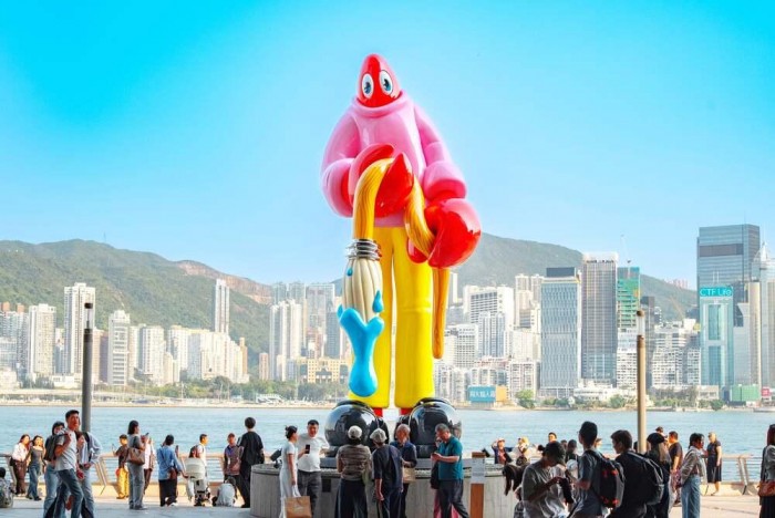 랍스터 동상.jpg