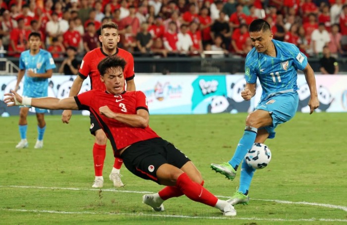 홍콩 축구 승리.jpg
