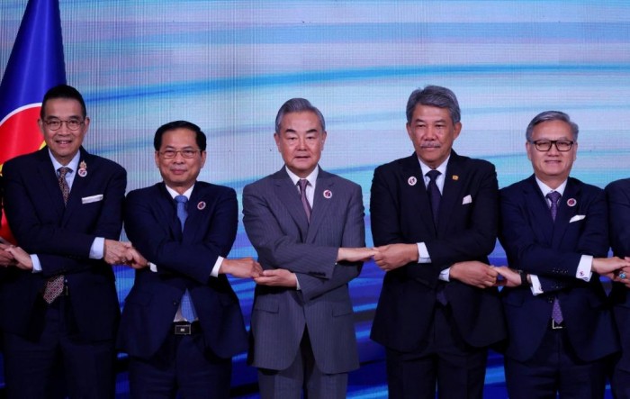 中외교, 