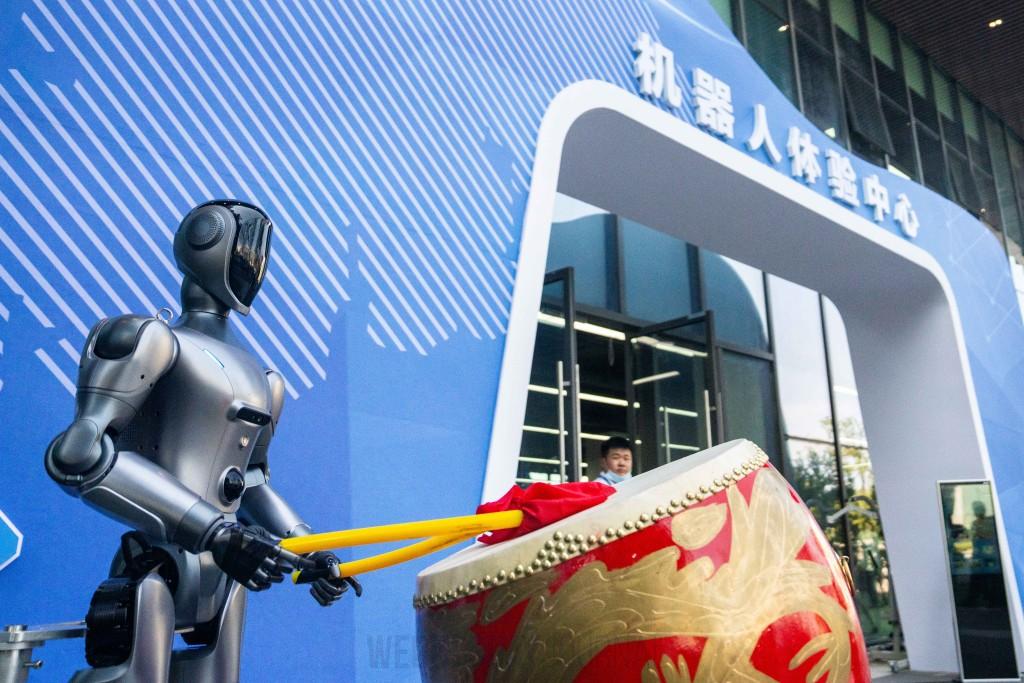 홍콩, AI 연구 및 인재 유치를 위한 30억 홍콩달러 배정.jpg