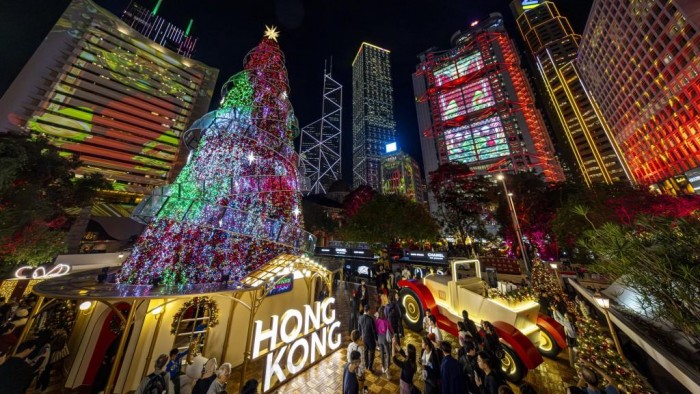 홍콩 신년 카운트다운, 센트럴에서 라이브 음악과 빛의 쇼로 진행.jpeg