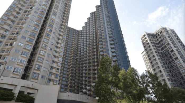 토카완 자살.jpg