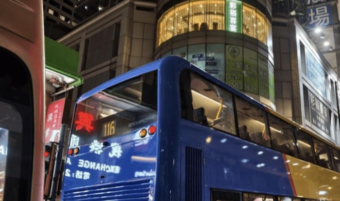 버스 유리창 .jpg