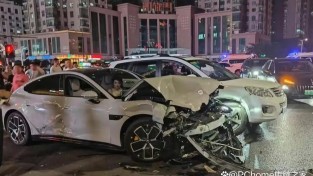 中서 샤오미 전기차, 16대 연쇄 추돌사고…안전성 논란 재점화