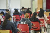 코로나19 확진된 DSE 수험생, 페니 베이에서 1000명 응시 가능
