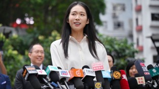 홍콩 올림픽 펜싱 챔피언 비비안 콩, 관광 진흥을 위해 입법회 출마