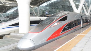 3년 중단 홍콩-중국 본토 장거리 고속철 내달 운행 재개