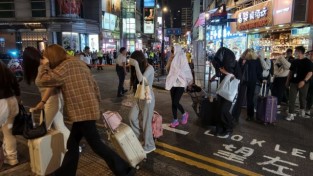 [홍콩뉴스] 침사추이 '성매매' 빌딩 급습에 128명 검거… 15세 소녀부터 트랜스젠더까지 '충격'