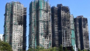 [홍콩뉴스] 홍콩 정부, 왕푹코트 소유권 매입 가능성... 화재 후 현지 재건축 계획 철회