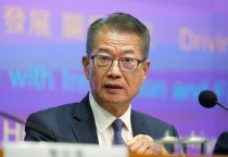 [홍콩뉴스] "글로벌 위기에도 돈은 홍콩으로" 하루 거래액 3000억 홍콩달러 돌파