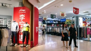 中 7월 소매판매 3.7%↑•산업생산 5.7%↑…계절 영향에 '부진