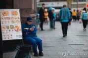 中, 사회보험 강제가입으로 복지개혁 시험대…"中企 생존 위협"