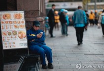 中, 사회보험 강제가입으로 복지개혁 시험대…"中企 생존 위협"