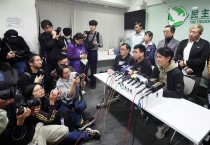 홍콩 민주당 해산 결정…"민주주의 위해 싸우기 더욱 힘들어져"
