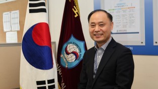 홍콩한국국제학교 한국부 송병근 교장 인터뷰 "수업 시간, 그 순간이 가장 중요"