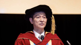 [홍콩연예] 65세 유덕화, 두번째 명예 박사 학위 수여...500개 음악상 수상