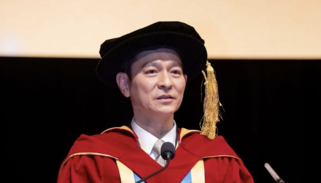 [홍콩연예] 65세 유덕화, 두번째 명예 박사 학위 수여...500개 음악상 수상