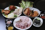 五花腩配鹽味紫菜包飯！「三三骨湯」推出特色新菜式 吸引港人與在港韓人