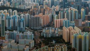 [홍콩부동산]] "AI 때문에 일자리 증발?"… UBS "홍콩 집값, 2027년까지 '제자리걸음' 할 것"