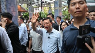 [홍콩정책] 홍콩 시민 10명 중 7명, 정책연설 긍정적 답변