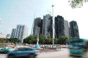 [홍콩뉴스] "현금 보상이냐 새 집이냐" 홍콩 정부, 왕푹 코트 전 세대 매입 본격 착수