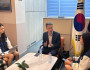 [인터뷰] "불확실한 미래, 성실함과 인간관계가 답이다"… 최강욱 한은 부소장이 청소년들에게 전하는 응원…