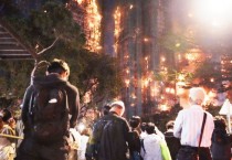 타이포 왕푹 아파트 화재, 사망자 44명으로 증가.. 밤새 구조작업 진행