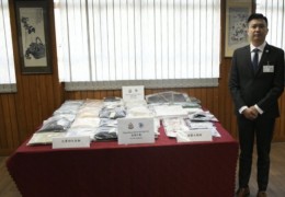 [홍콩뉴스] "변장까지 하며 털었다" 무지(MUJI) 매장만 골라 털어온…