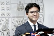 [홍콩뉴스] "담합하면 감옥 가야" 홍콩 변호사협회장, '최대 징역 7년' 강력 처벌 제안