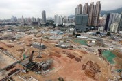 홍콩, 부동산 침체에 1분기 토지판매 안하기로…"13년만에 처음"