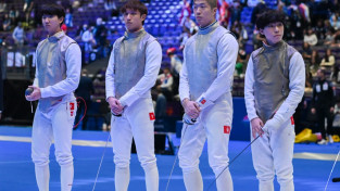 [홍콩뉴스] 홍콩 펜싱 대표팀, 세계 1위 이탈리아와 접전 끝 1점차 아쉬운 은메달