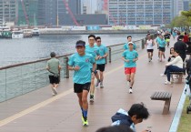 [현장 체험기] 홍콩 해변을 수놓은 평화의 발걸음, 가족과 함께 달린 ‘K-Run’