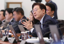李대통령 "재외동포 투표권은 기본권…어물쩍하면 안돼"
