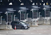 홍콩, 좌측 핸들 자동차 등록 제도 재검토 필요성 제기