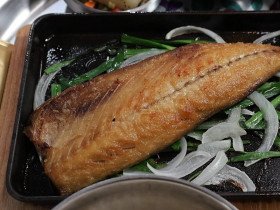 [홍콩 맛집 탐방] "기사식당 가성비와 따뜻한 집밥의 만남"… 홍콩 유일 한국식 생선구이 전문, 침사추이 '깜타이'