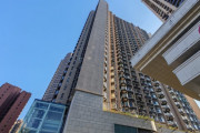 [홍콩한인] 71세 한국인 여사장, 아파트서 투신 숨져... 술집 영업 부진 추측