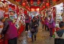 中 8월 소비·산업생산 모두 예상치 하회…커지는 5%목표 회의론