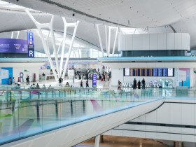 [5개년 계획] 홍콩, 글로벌 해운·항공 허브 대개조 선언