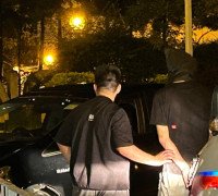 [홍콩뉴스] "강도당했다" 경찰 불렀다가 딱 걸린 37세 남성... 차량서 발견된 것은?