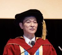 [홍콩연예] 65세 유덕화, 두번째 명예 박사 학위 수여...500개 음악상 수상